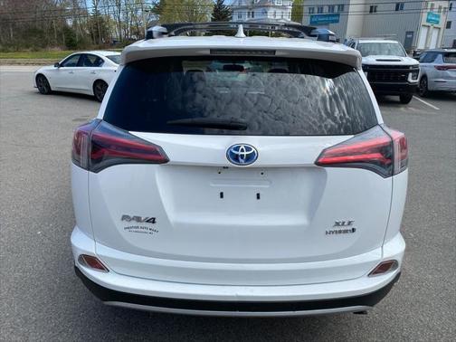 2016 Toyota RAV4 Hybrid XLE