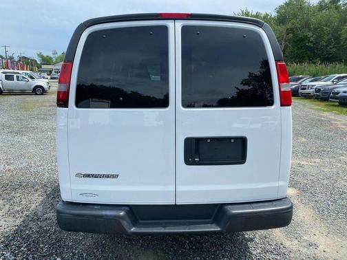 2020 Chevrolet Express 2500 LS