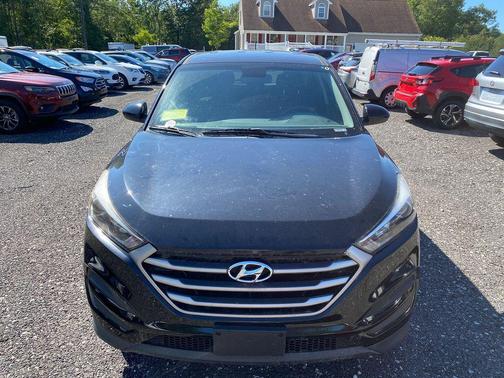 2018 Hyundai TUCSON SE
