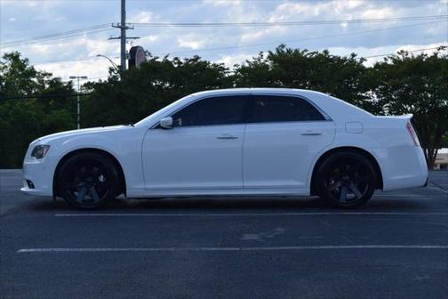 2013 Chrysler 300 SRT8