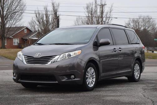 2014 Toyota Sienna XLE
