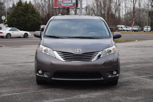2014 Toyota Sienna XLE