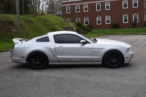 2013 Ford Mustang GT Premium