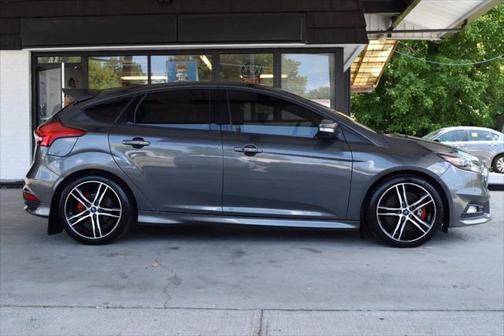 2018 Ford Focus ST ST
