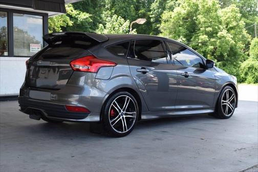 2018 Ford Focus ST ST