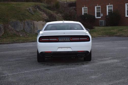 2015 Dodge Challenger R/T Plus