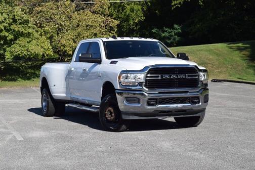 2019 RAM 3500 Big Horn Crew Cab 4x4 8' Box