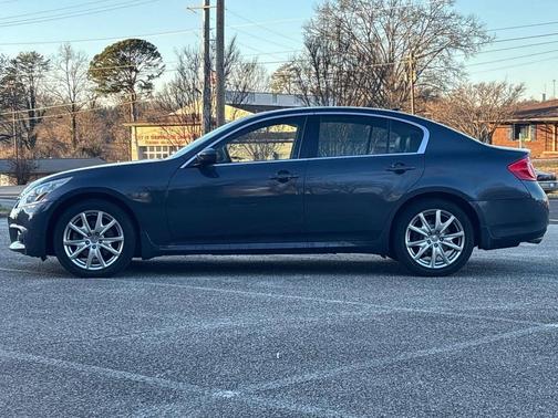 2011 INFINITI G37x Base