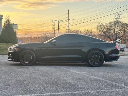 2015 Ford Mustang EcoBoost Premium