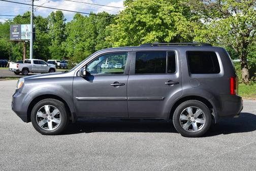 Gray 2015 Honda Pilot Touring