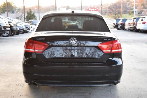 2015 Volkswagen Passat 1.8T Auto SE