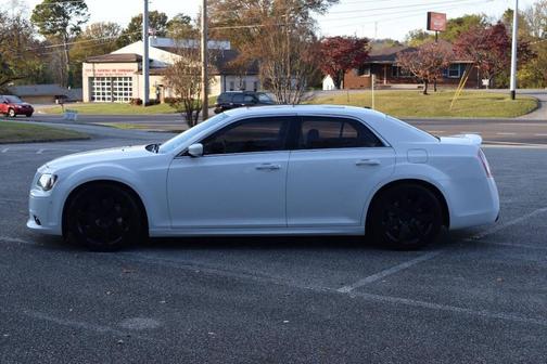 2013 Chrysler 300 SRT8