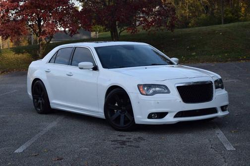 2013 Chrysler 300 SRT8
