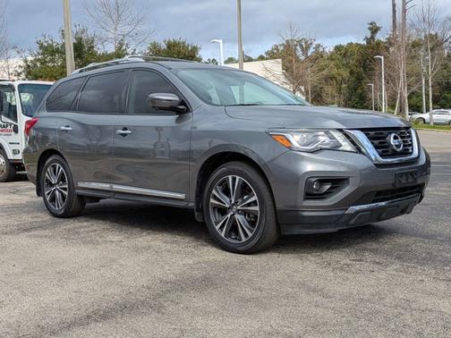 2020 Nissan Pathfinder Platinum