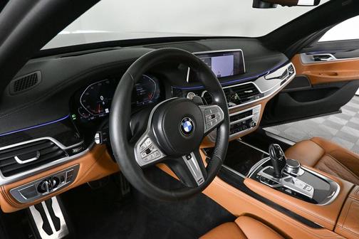 Carbon Black Metallic 2020 BMW 750 i xDrive