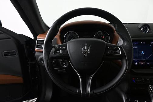 Blu 2022 Maserati Ghibli Modena