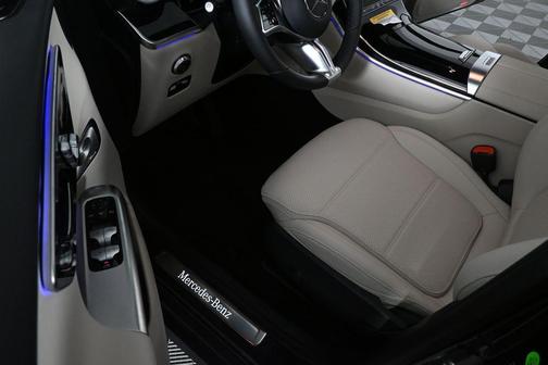 2026 Mercedes-Benz GLC 300 Base