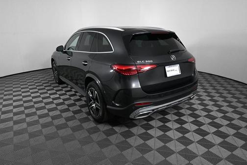 Graphite Gray Metallic 2024 Mercedes-Benz GLC 300 Base