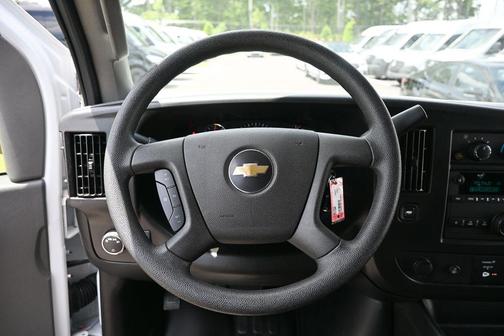 Summit White 2025 Chevrolet Express 2500 Work Van