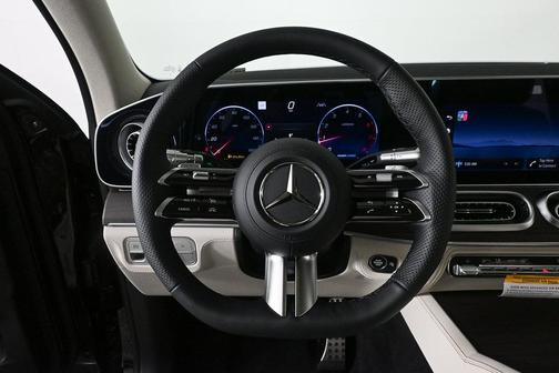 Obsidian Black Metallic 2027 Mercedes-Benz GLE 450