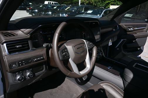 White Frost Tri-Coat 2021 GMC Yukon Denali