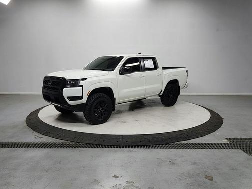 Glacier White 2026 Nissan Frontier SV