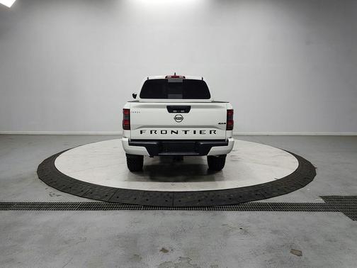 Glacier White 2026 Nissan Frontier SV