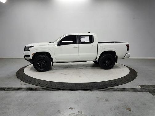 Glacier White 2026 Nissan Frontier SV
