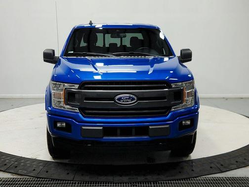 Velocity Blue Metallic 2019 Ford F-150 XLT