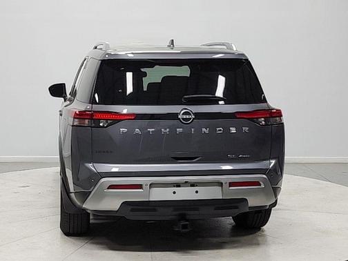 Gun Metallic 2022 Nissan Pathfinder SL 4WD