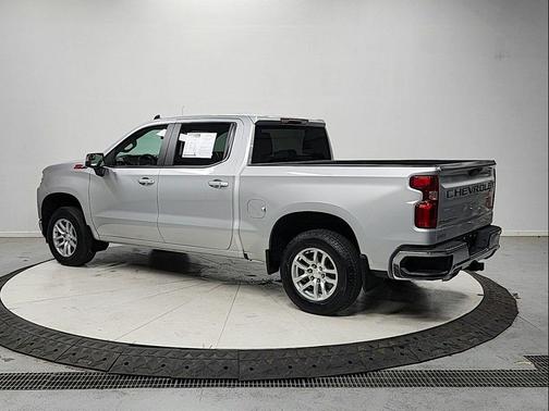 Silver Ice Metallic 2019 Chevrolet Silverado 1500 LT
