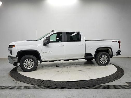 Summit White 2022 Chevrolet Silverado 2500 LT