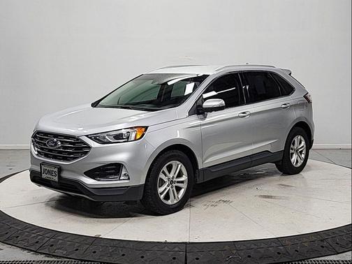 Ingot Silver 2019 Ford Edge SEL