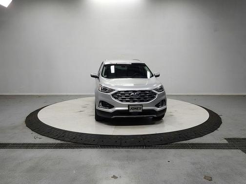 Ingot Silver Metallic 2019 Ford Edge SEL