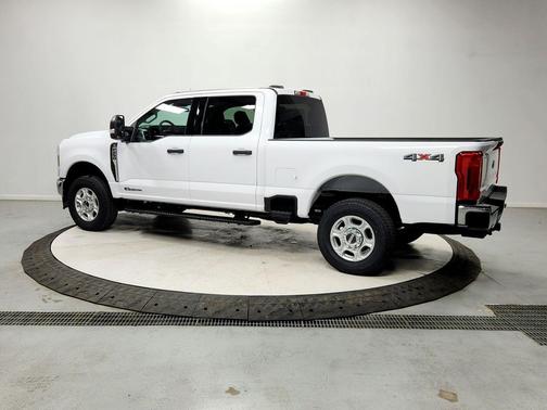 OXFORD WHITE 2026 Ford F-250 XLT