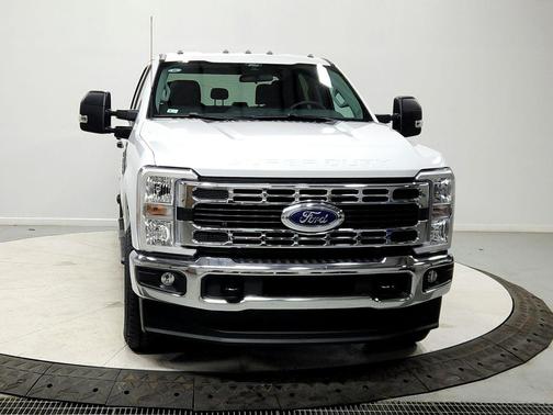 OXFORD WHITE 2026 Ford F-250 XLT