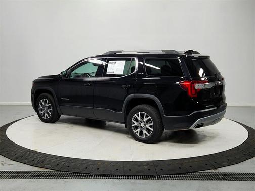 2023 GMC Acadia AWD SLT
