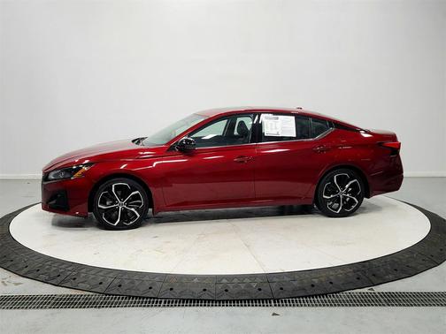2024 Nissan Altima SR FWD
