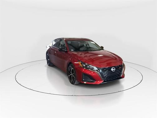 2024 Nissan Altima SR FWD