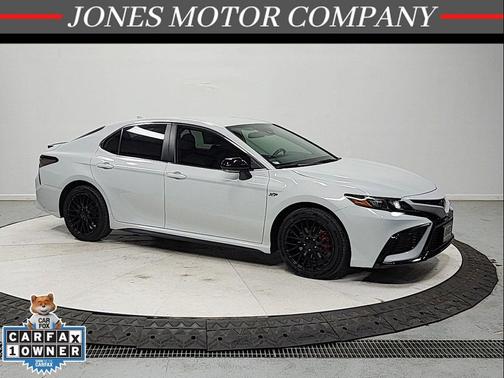 Ice Edge 2023 Toyota Camry SE