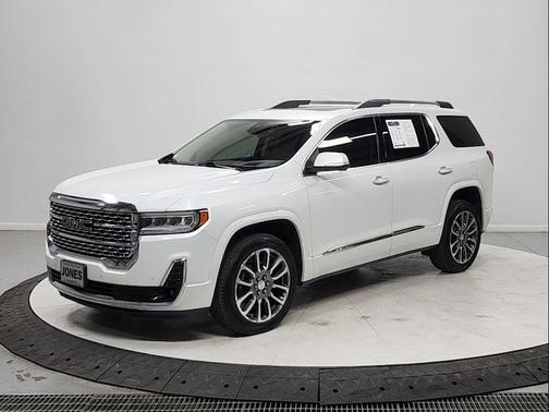 White Frost Tricoat 2022 GMC Acadia Denali