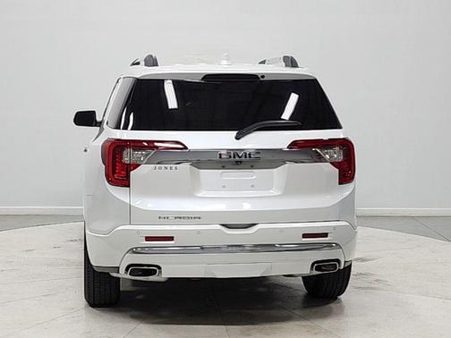White Frost Tricoat 2022 GMC Acadia Denali