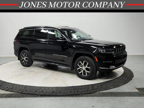 Diamond Black Crystal Pearlcoat 2025 Jeep Grand Cherokee L Limited
