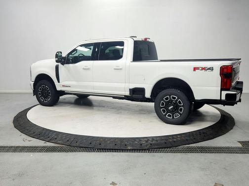STAR WHITE 2026 Ford F-350 Platinum