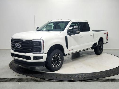 STAR WHITE 2026 Ford F-350 Platinum