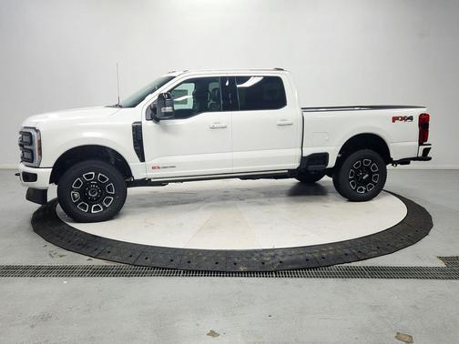 STAR WHITE 2026 Ford F-350 Platinum