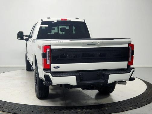 STAR WHITE 2026 Ford F-350 Platinum