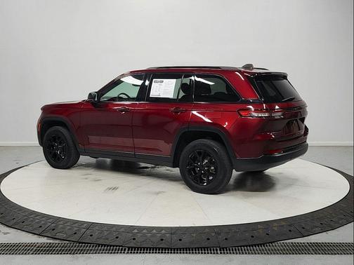 Velvet Red Pearlcoat 2024 Jeep Grand Cherokee Altitude