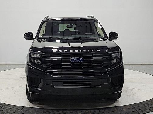 Black Metallic 2025 Ford Expedition Active