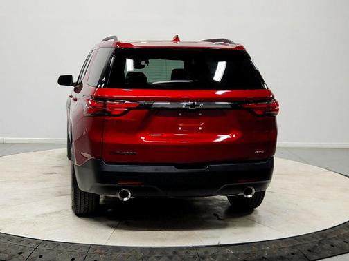Radiant Red Tintcoat 2023 Chevrolet Traverse RS